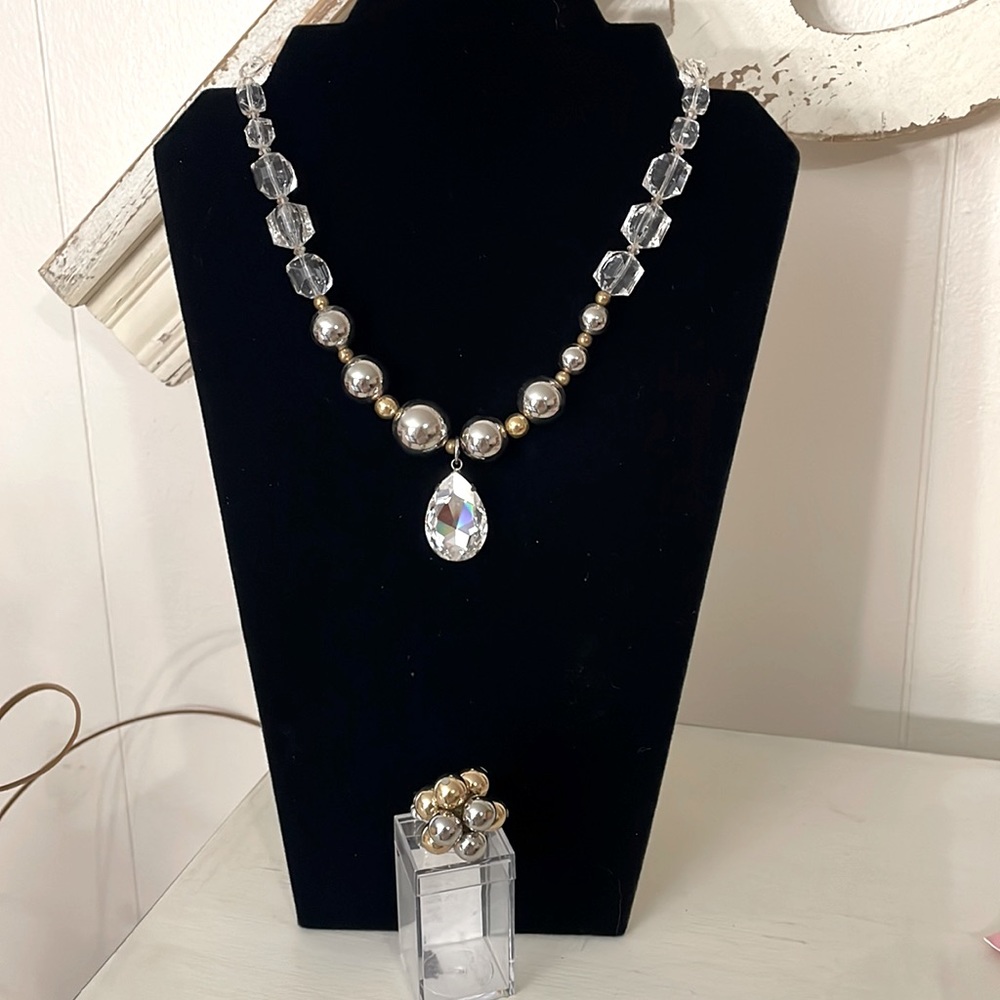 Tarina Tarentino Necklace set